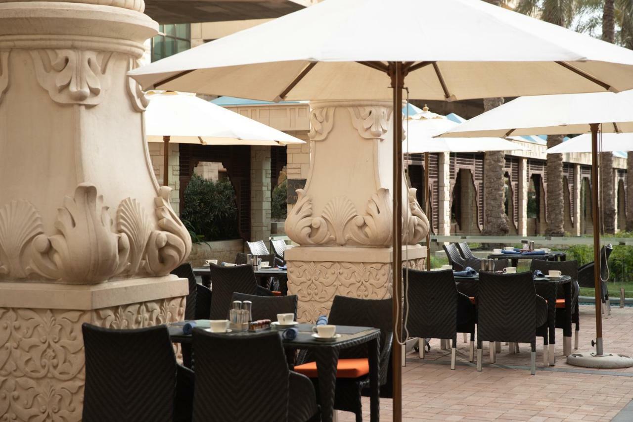 Jumeirah Messilah Beach Kuwait Kuwait City Exterior foto The Terrace